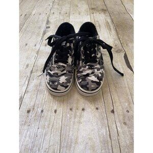 Heely's Sneakers Size 1